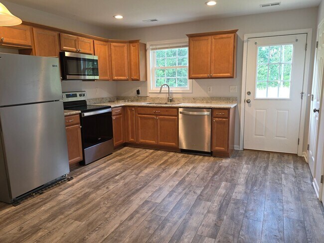 Building Photo - 2171 Smith Mountain Lake Pkwy