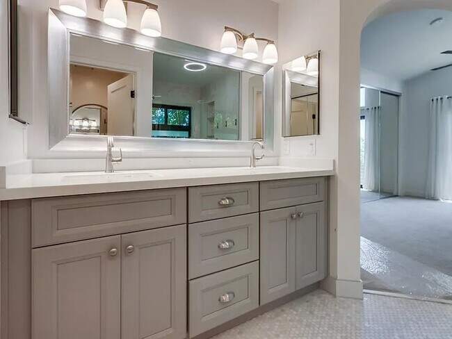 Building Photo - Fully Remodeled Carmel Valley Home + Priva...