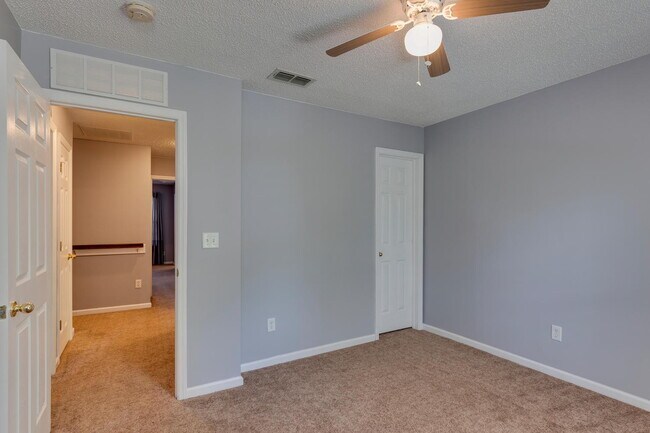 Building Photo - FOR RENT AND READY FOR IMMEDIATE OCCUPANCY! STUNNING LAKE VIEWS • 3 BEDROOMS • 2.5 BATHROOMS • AT...