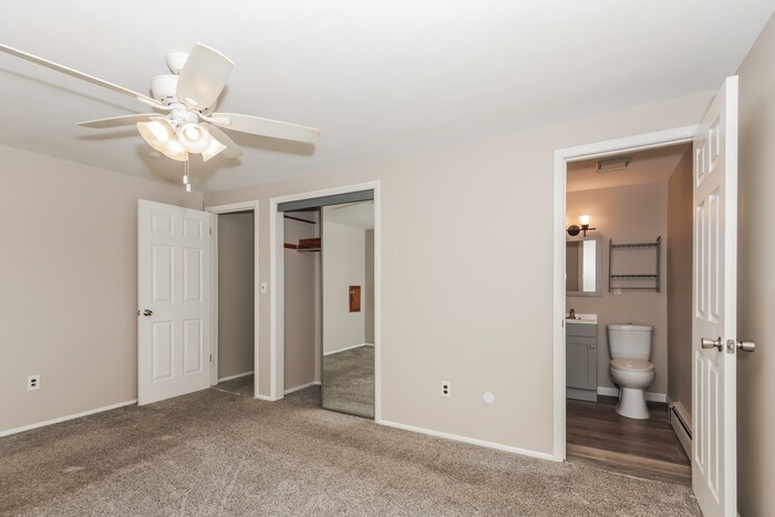 Building Photo - 8630 Meadowlark Dr