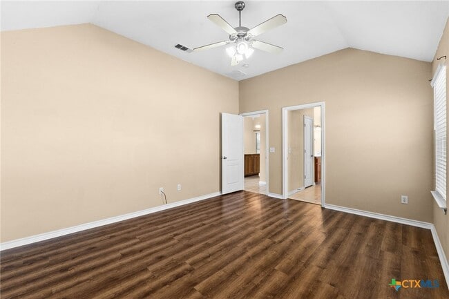 Building Photo - 300 Co Rd 3351