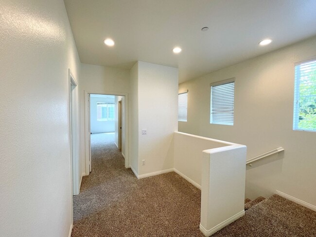 Building Photo - Two-Story 4-Bedroom Condo In Montclair's G...