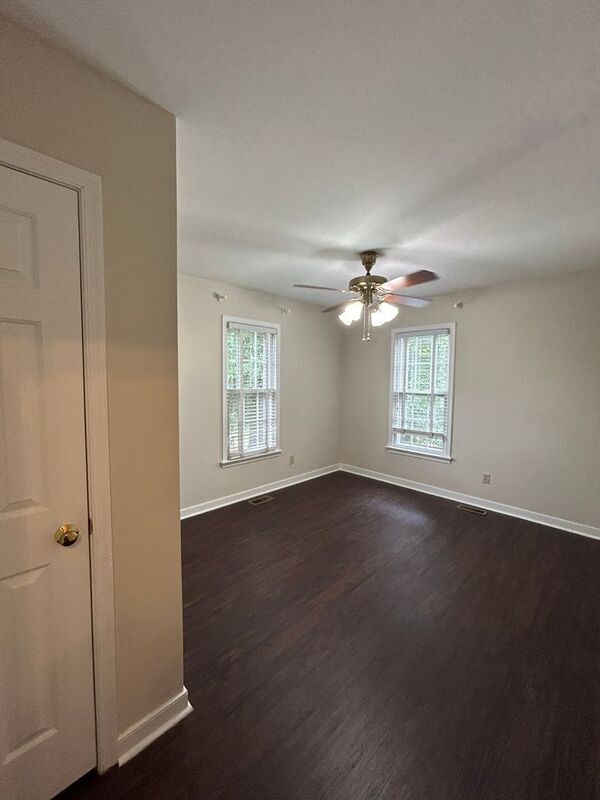 Building Photo - 2728 Berkeley Pointe Dr