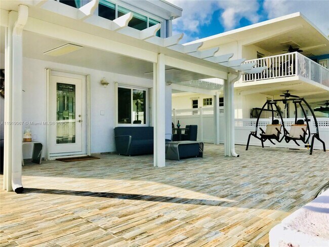 Building Photo - 30 Jean La Fitte Dr