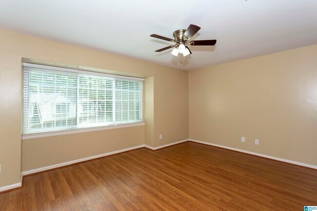 Building Photo - 804 Vestavia Villa Ct