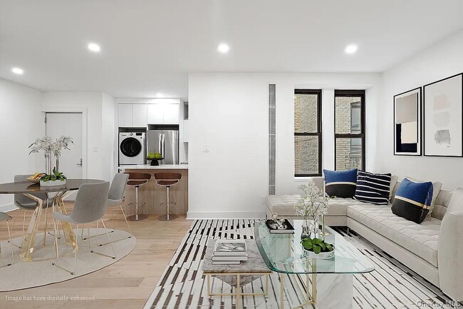 Building Photo - 78 Thayer St