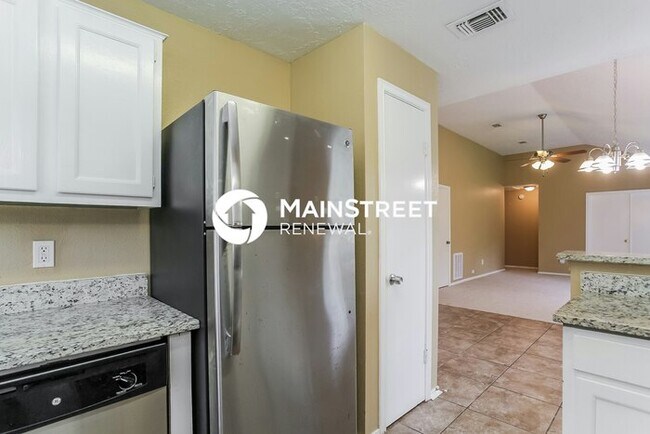 Building Photo - 3 Bedroom Pet-Friendly Home in Humble, TX with Main Street Renewal