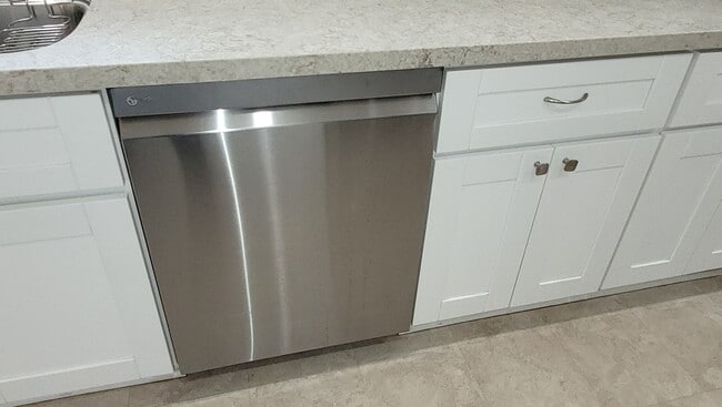 Building Photo - Beautiful Point Loma Single Story Home