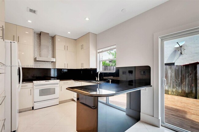 Building Photo - 9329 SW 221st St