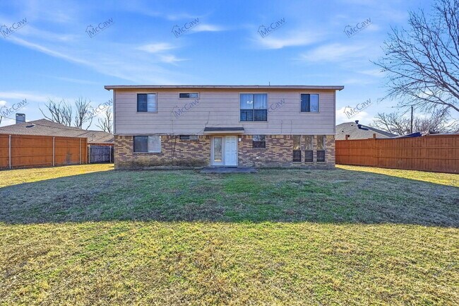 Building Photo - 911 Wellridge Dr