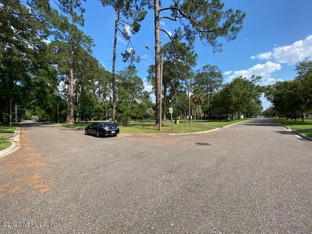 Building Photo - 4565 Royal Ave