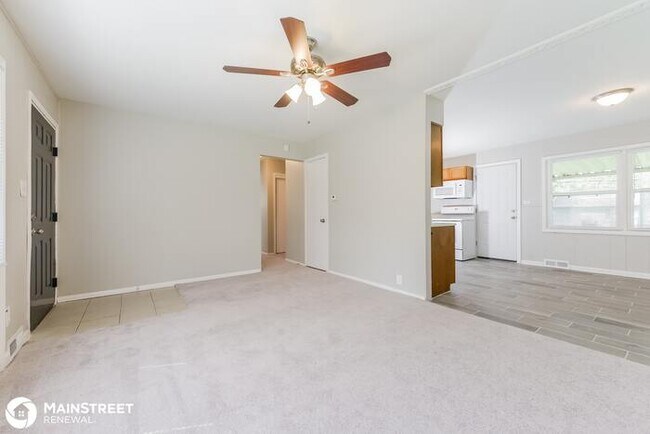 Building Photo - 11414 Richmond Ave