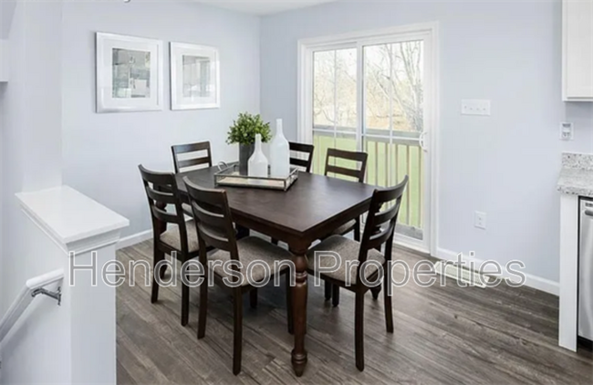 Building Photo - 6035 Cutwater Cir