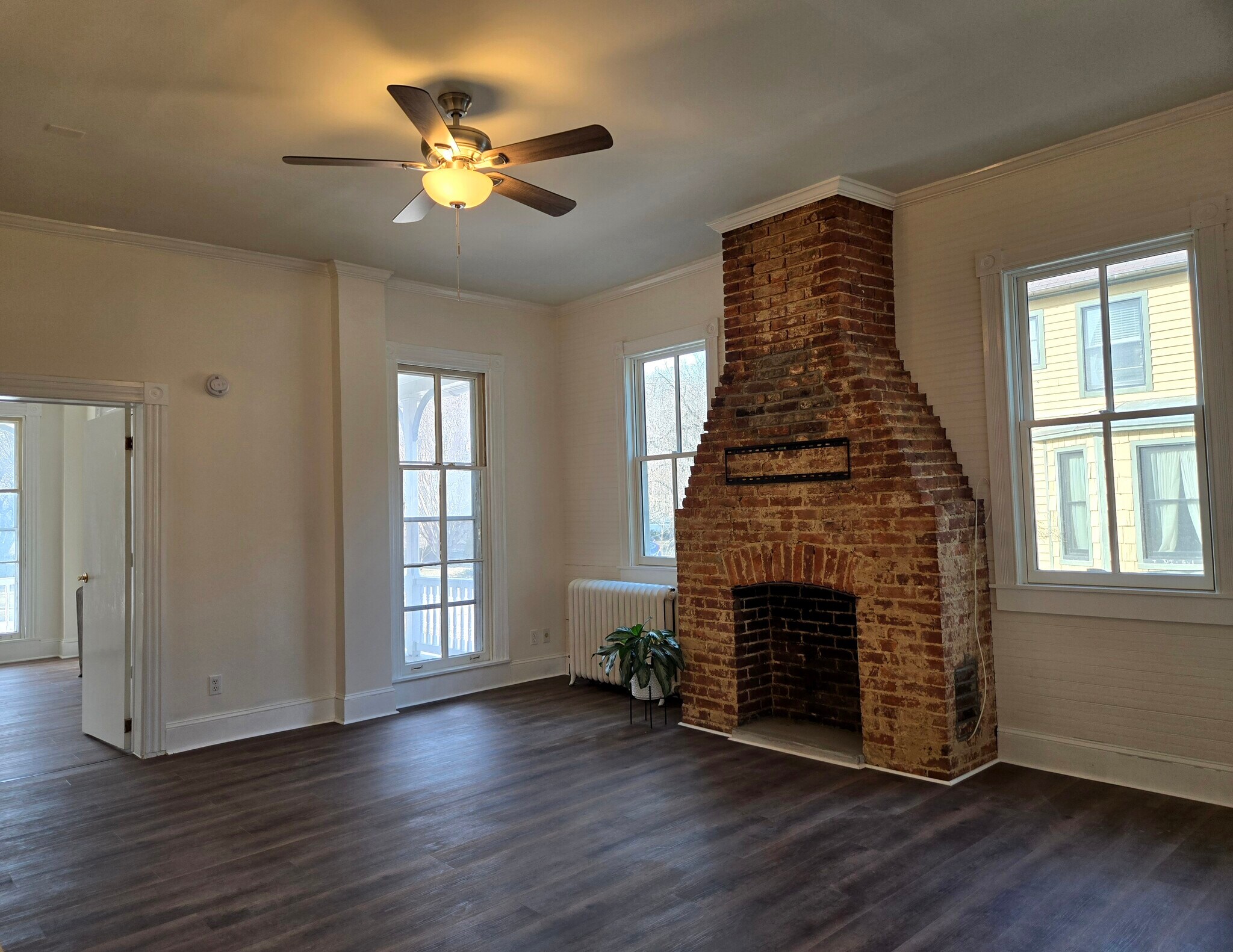 Building Photo - 100 Melvin Ave