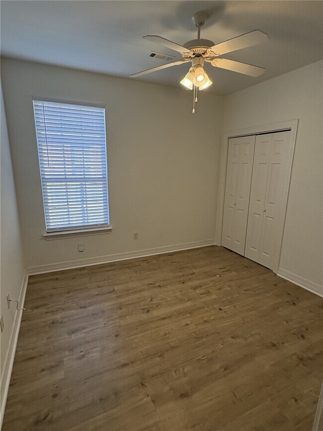 Building Photo - 3062 Eaglecrest Cir