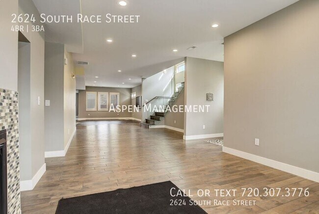 Building Photo - 2624 S Race St