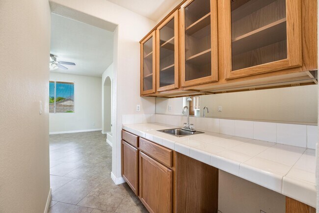 Building Photo - 4828 Whisper Lake Dr