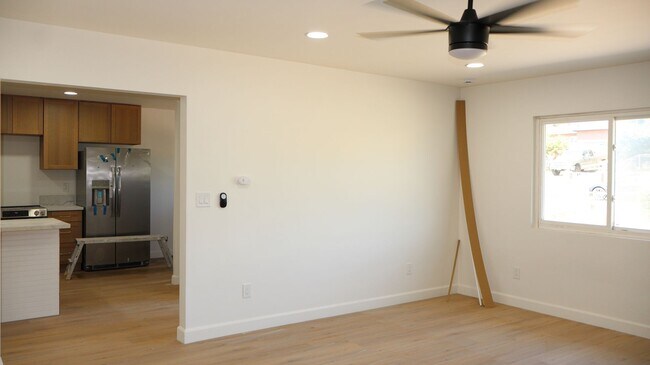 Building Photo - 2 bedrooms 2 baths corner home in Imperial Beach.