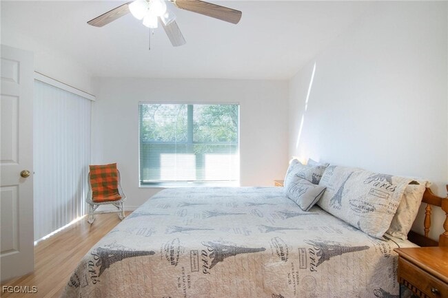 Building Photo - 3032 SW 10th Ave