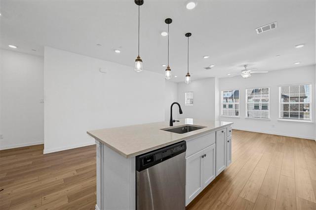 Building Photo - 2226 Adena Spgs Dr