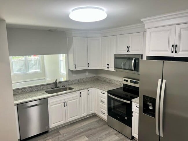 Building Photo - FOR RENT ROSEMONT AREA / VIRGINIA BEACH