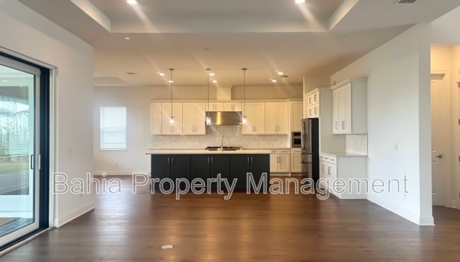 Building Photo - 9233 Santorini Dr