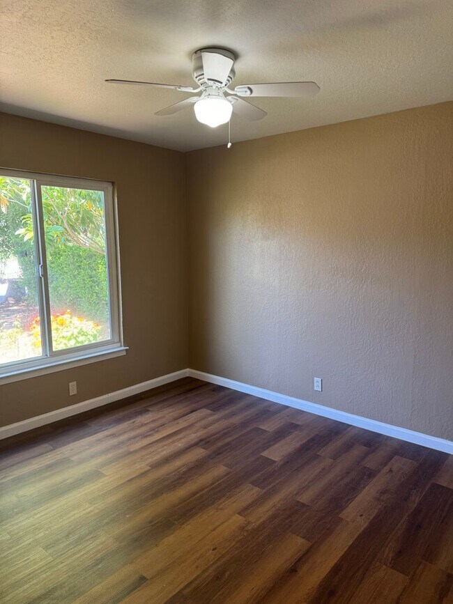 Building Photo - 3 BR/1BA | Newly Renovated Single Family Home | 1-Car Covered Parking | Large backyard