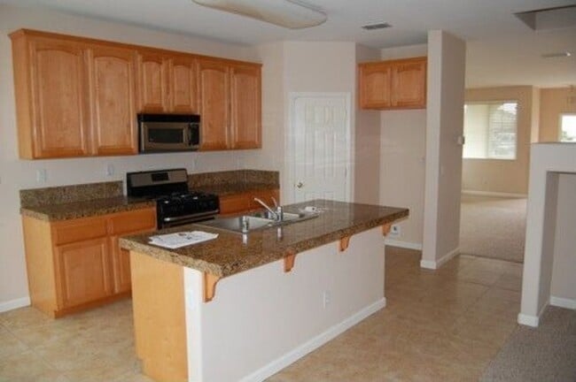Building Photo - REDUCED!!!