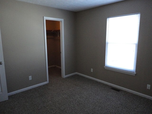 Building Photo - 5633 Southern Mist Drive