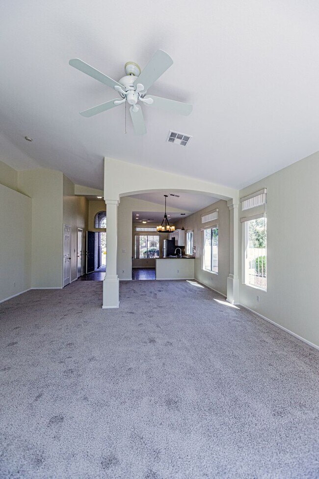 Building Photo - 1765 Baja Ln
