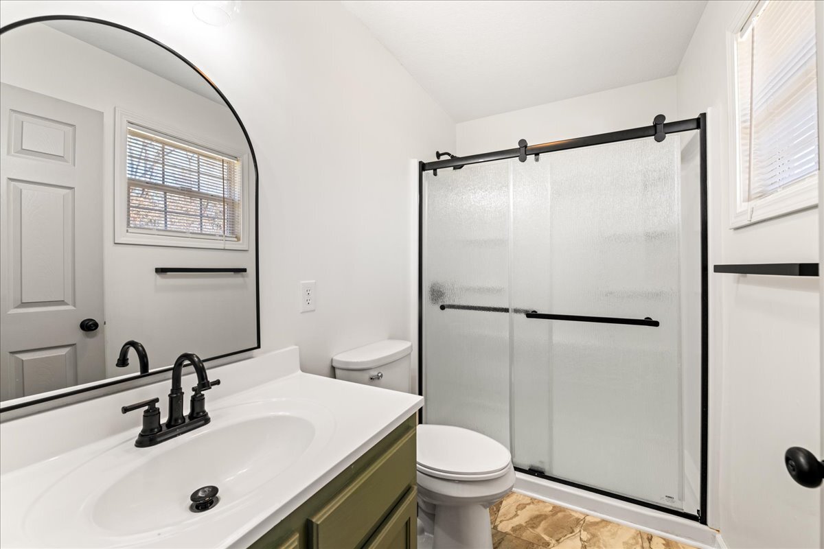 Building Photo - 259 Clover Cir