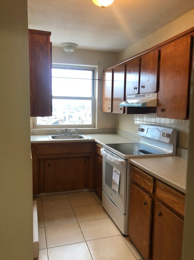 Primary Photo - 40 Cedar St