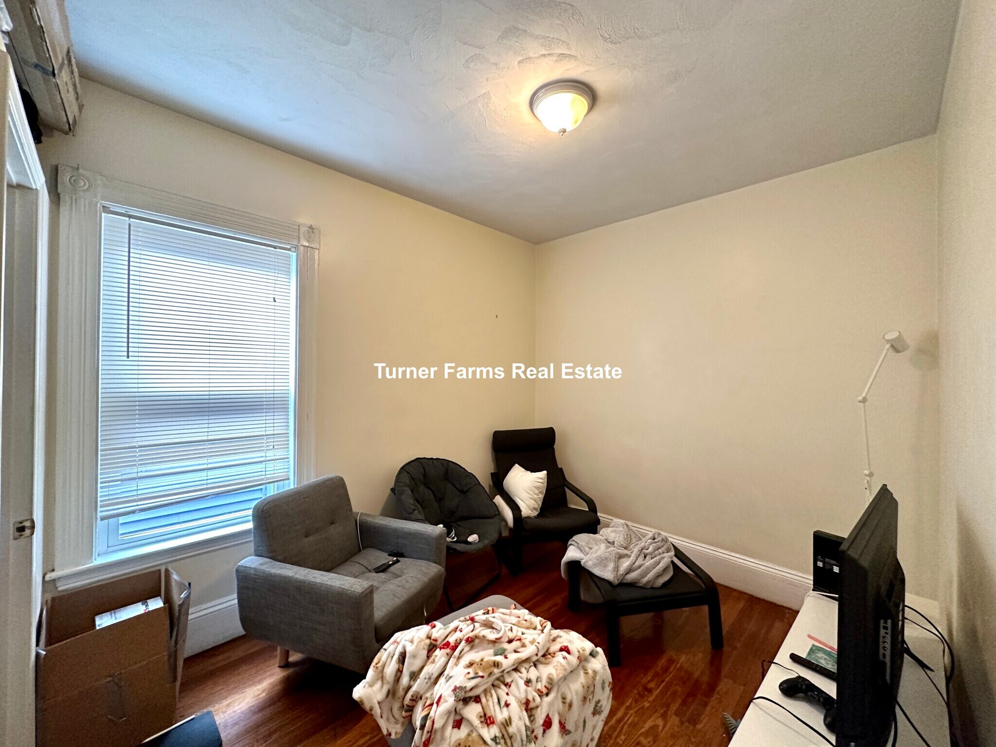 Building Photo - 8 Carmel St