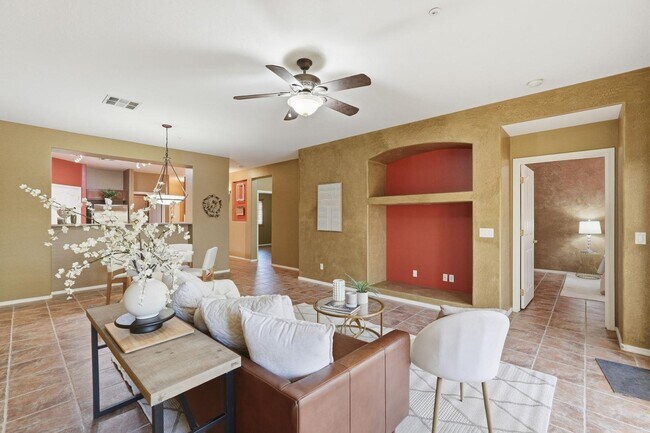 Building Photo - 11725 N Desert Crst Ln