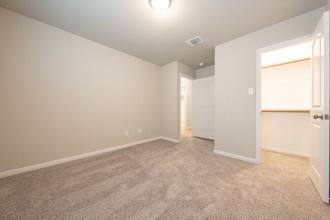 Building Photo - 3 Bed|2 Bath- with Study in Belton ISD