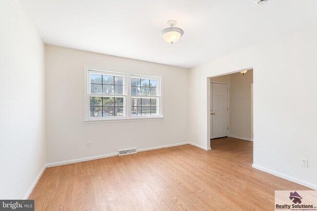 Building Photo - 353 Blackwood Clementon Rd