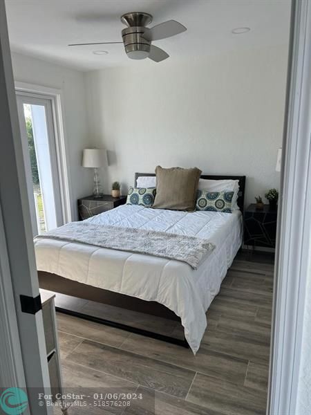 Building Photo - 2708 NE 14th Street Causeway