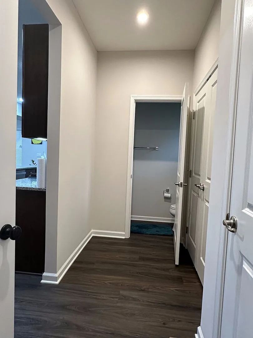 Building Photo - 452 Steeplechase St