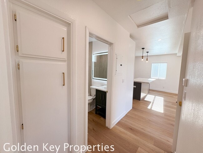 Building Photo - Welcome to your dream home in South Oceanside!