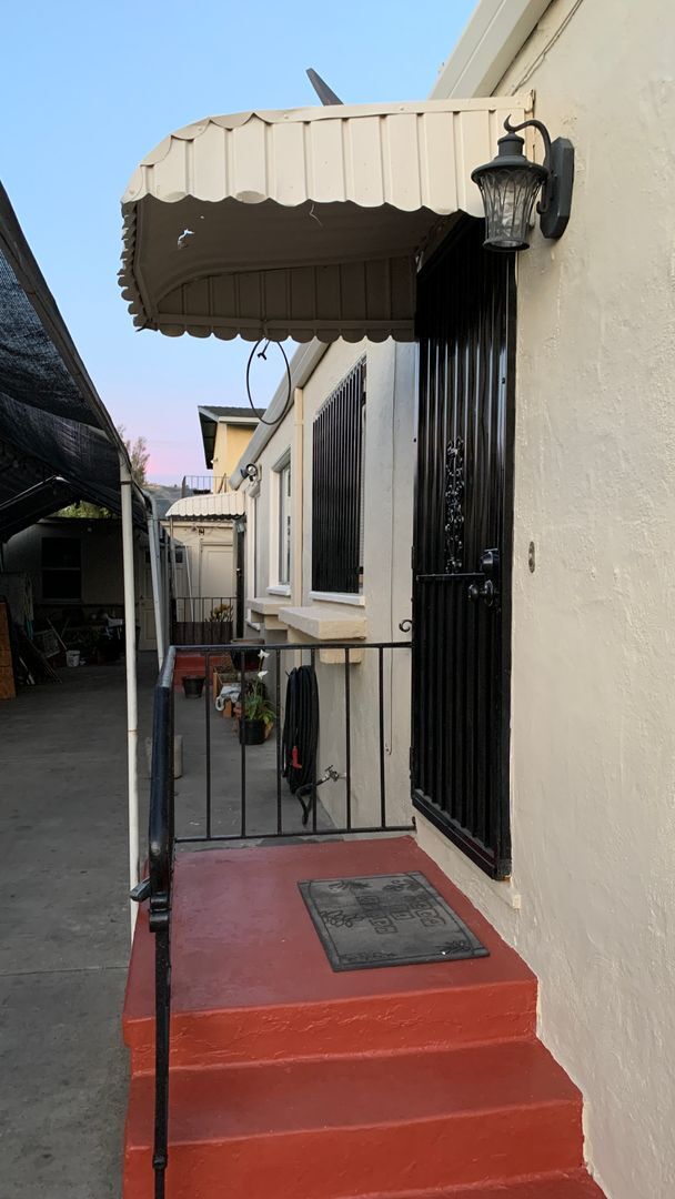 Building Photo - 07218