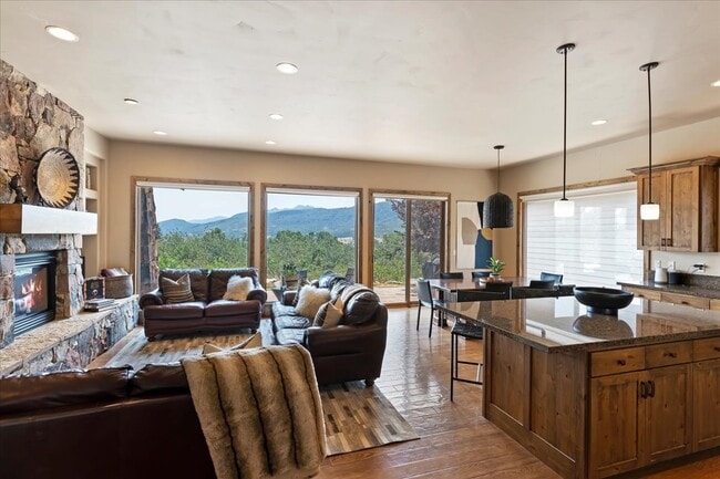 Building Photo - 4378 Sunrise Dr