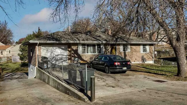 Primary Photo - 7518 Blondo St