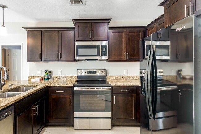 Building Photo - 8207 Doris Ave