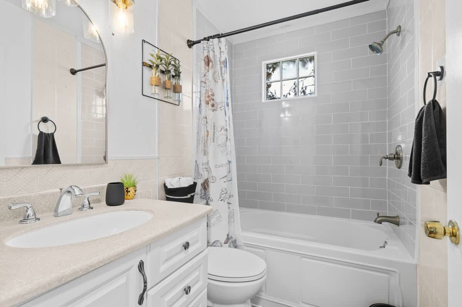 Building Photo - 174 Cherry St