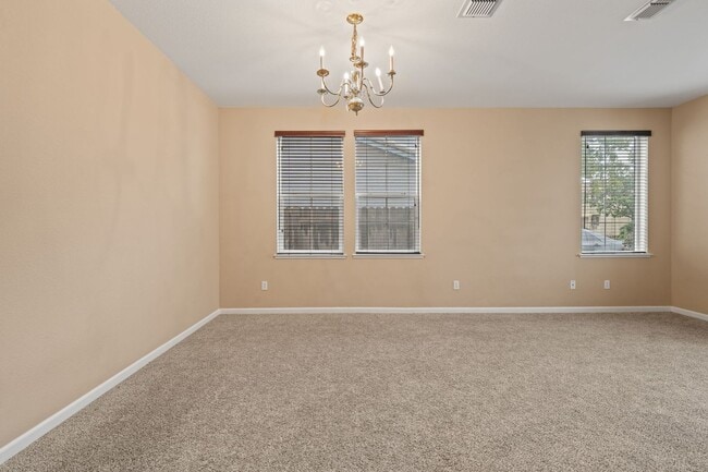 Building Photo - 10228 Pedra Do Sol Way