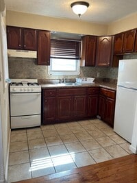 Building Photo - 362 Beach 48th St