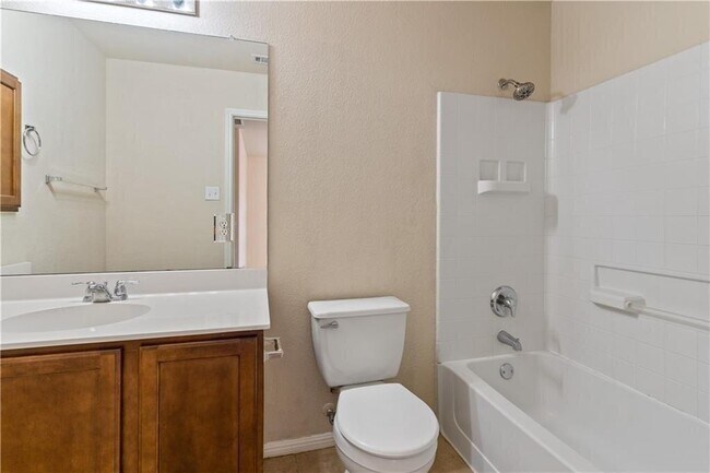 Building Photo - 103 Payne Stewart Dr