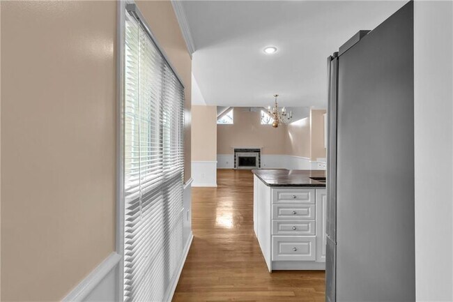 Building Photo - 915 Chipley Ct NE