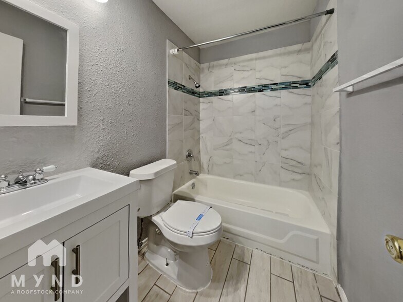 Building Photo - 6006 Ashley Spring