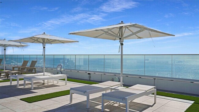 Building Photo - 4020 Galt Ocean Dr